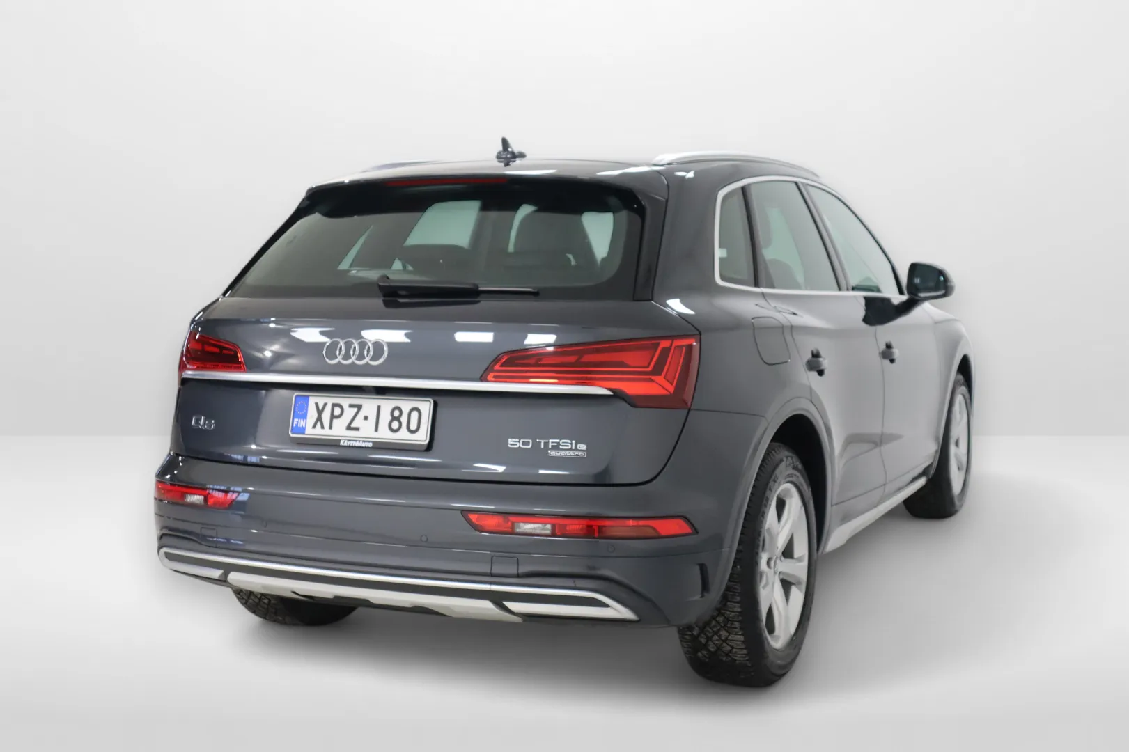 AUDI Q5 XPZ-180 carousel image