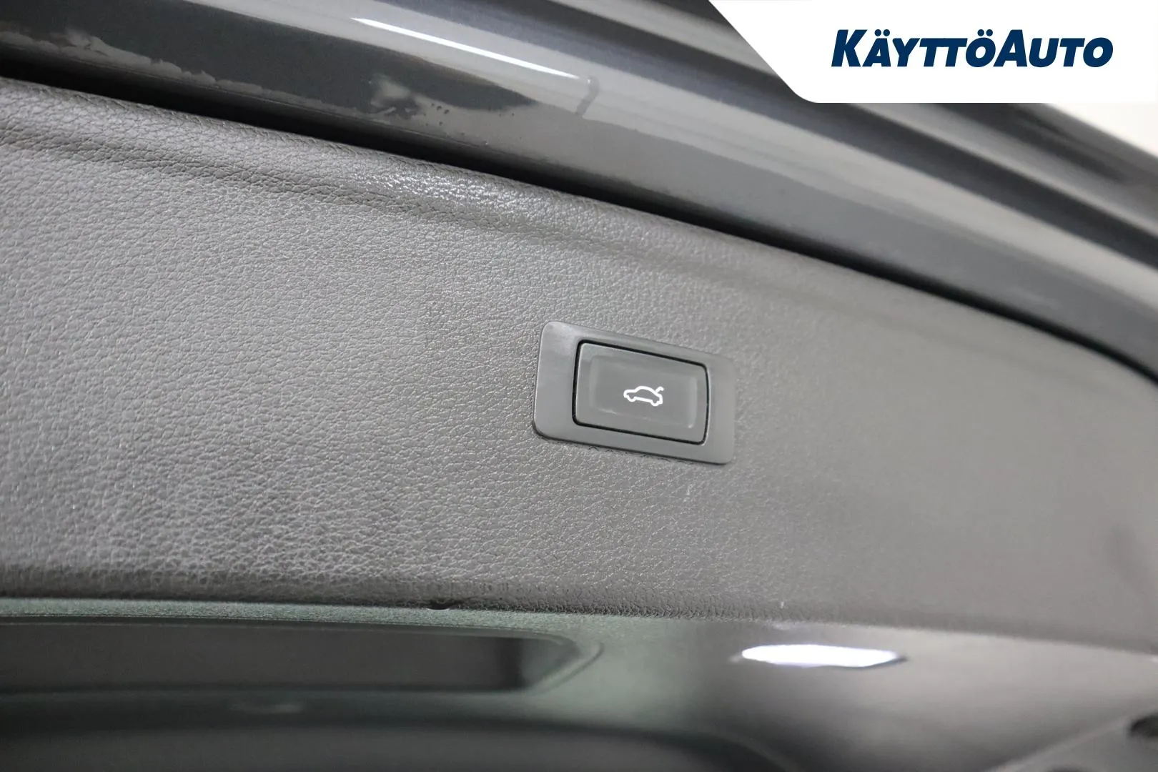 AUDI Q5 XPZ-180 carousel image