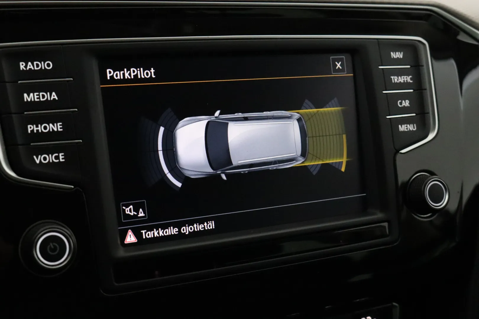 VOLKSWAGEN Passat KTA-372 carousel image