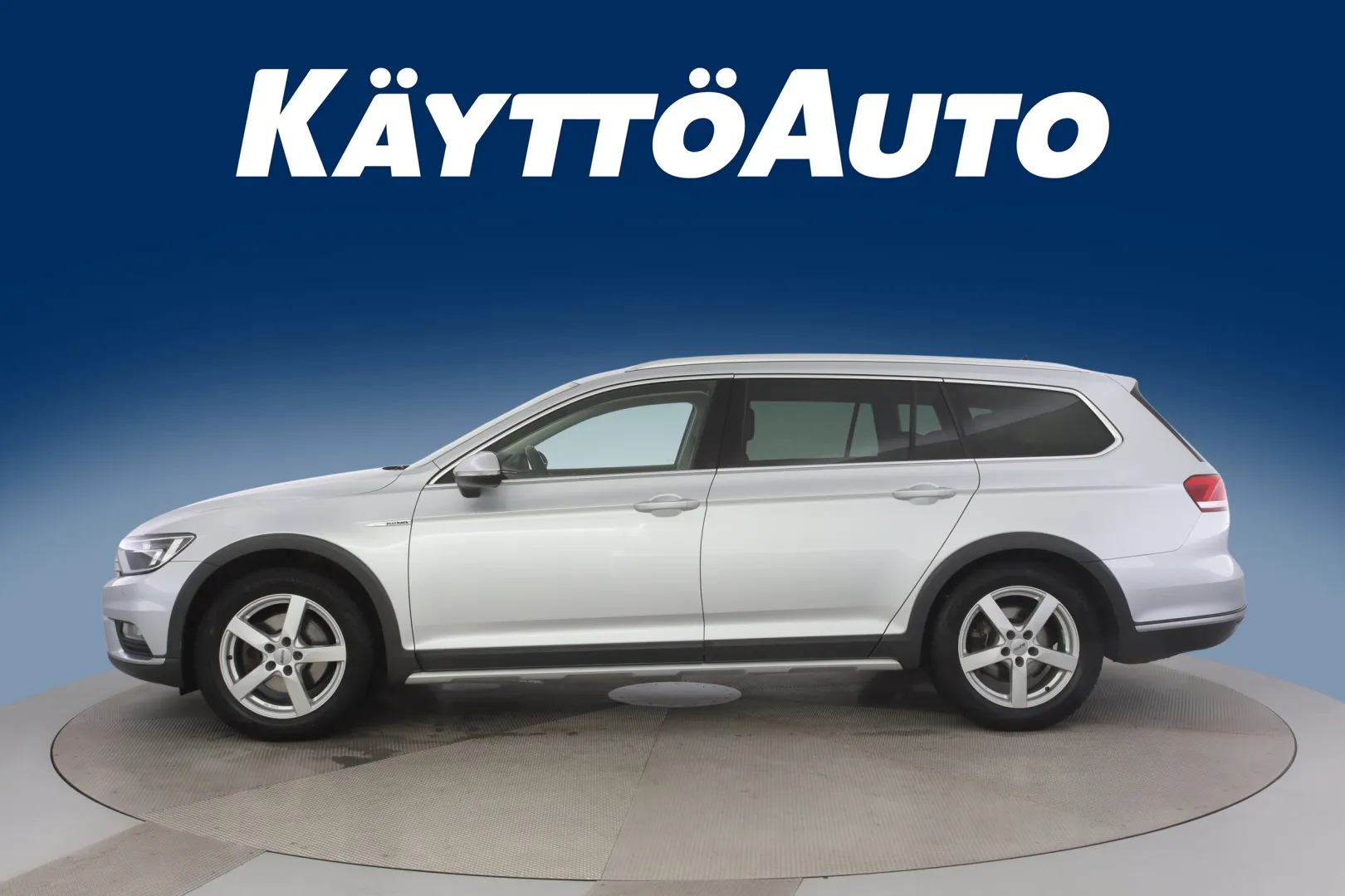 VOLKSWAGEN Passat KTA-372 carousel image