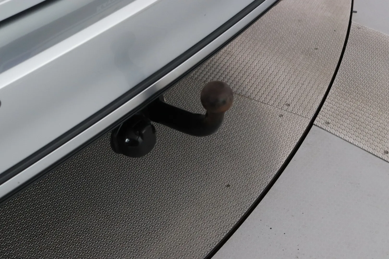 VOLKSWAGEN Passat KTA-372 carousel image