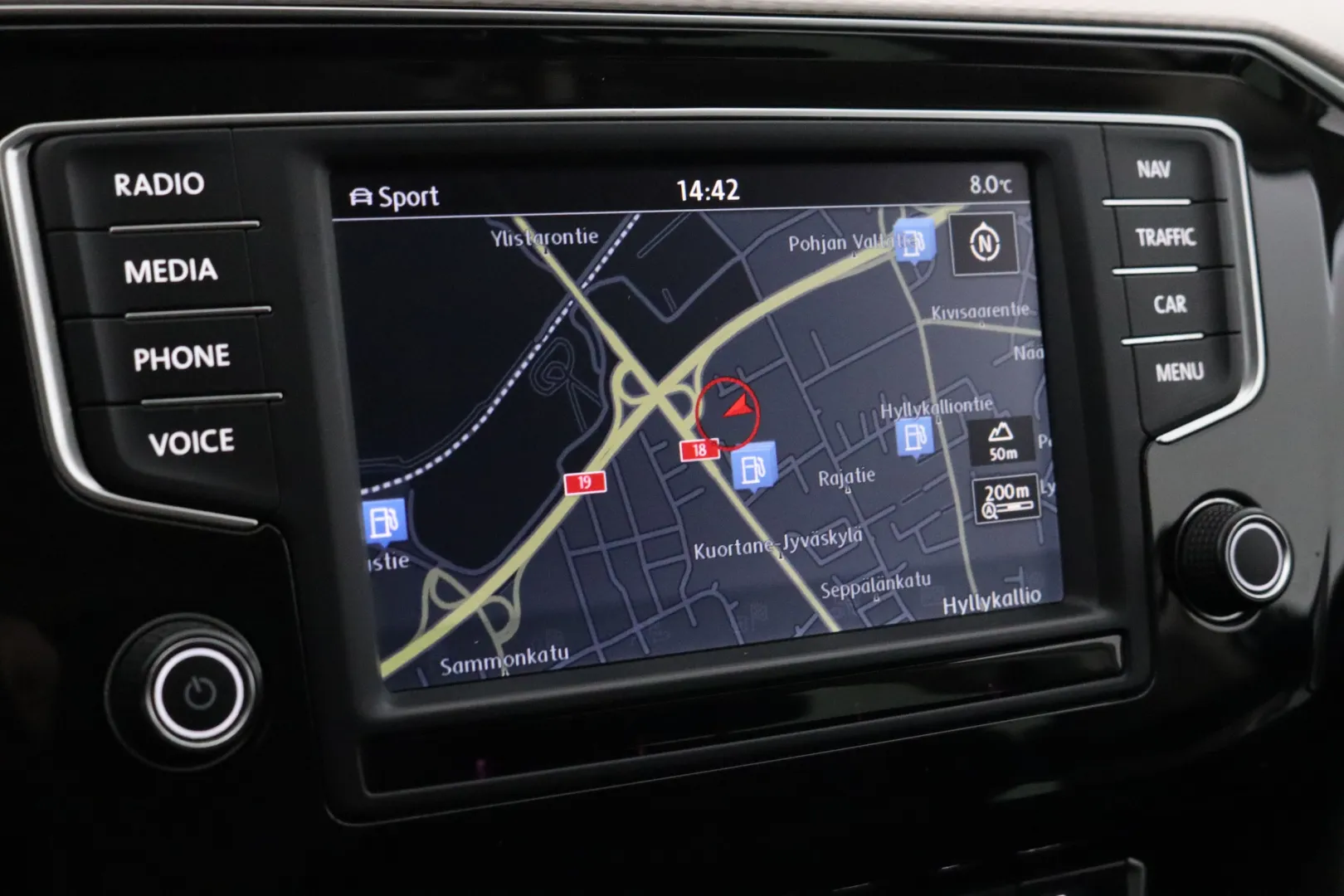 VOLKSWAGEN Passat KTA-372 carousel image