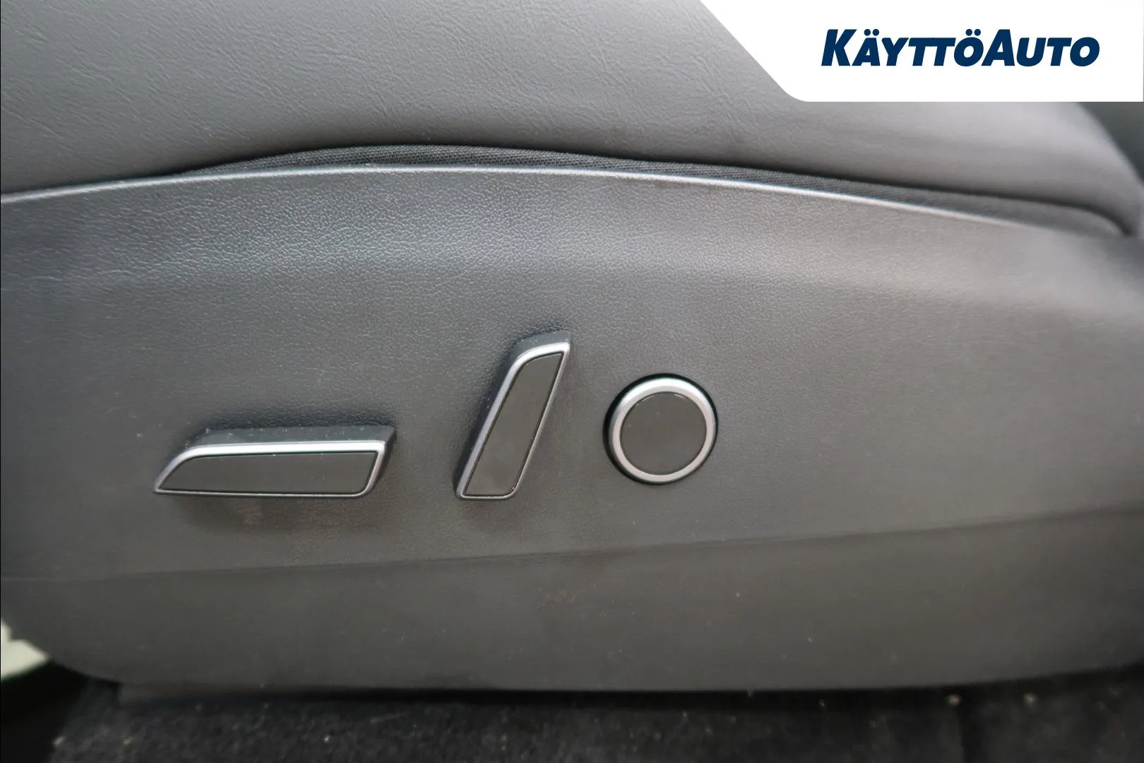 TESLA Model Y XRO-922 carousel image