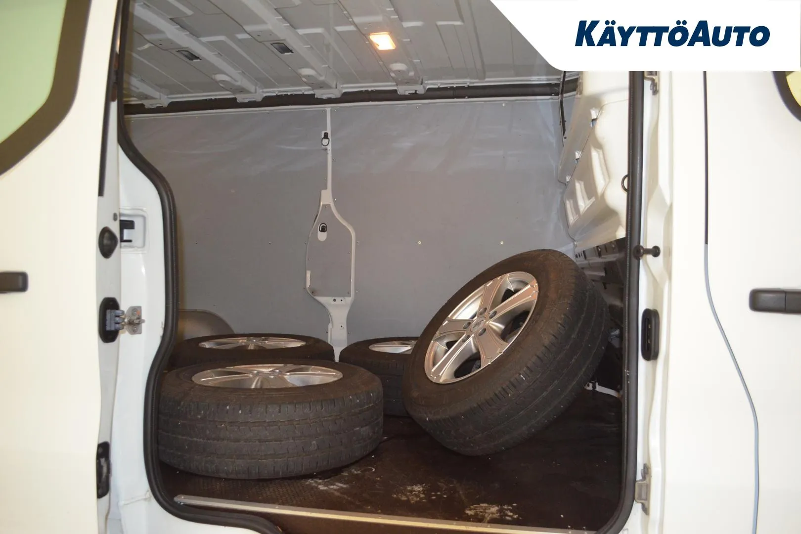 OPEL Vivaro TZR-899 carousel image