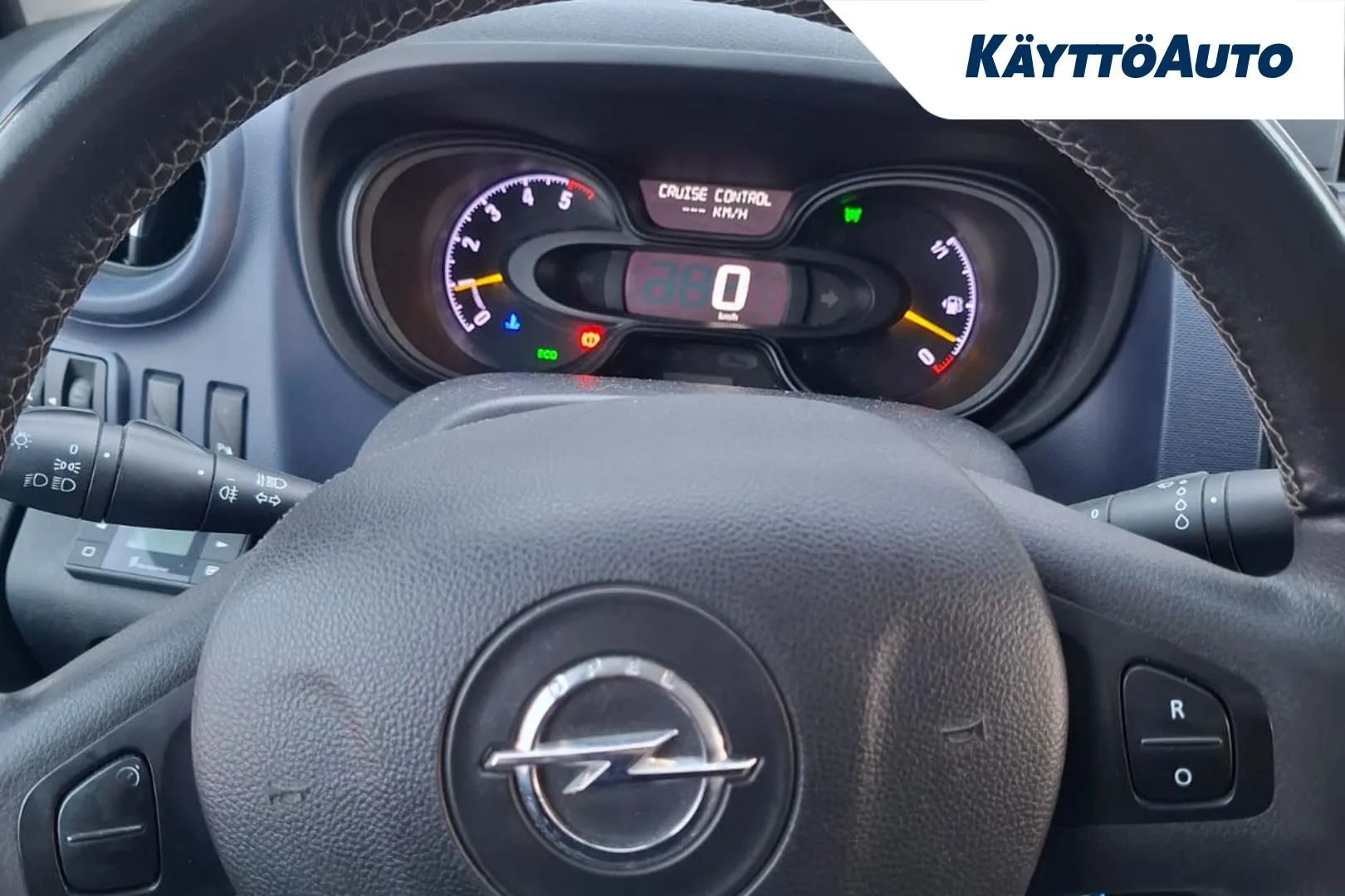 OPEL Vivaro TZR-899 carousel image