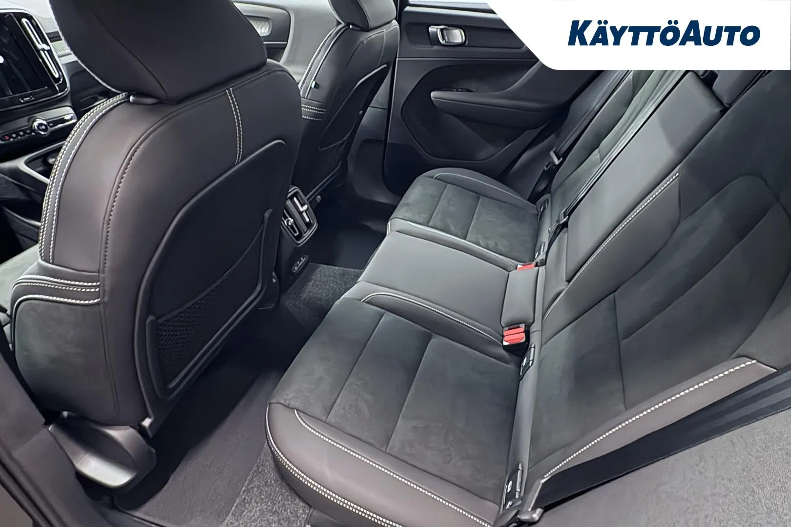 Volvo EX40 FSR-127 carousel image