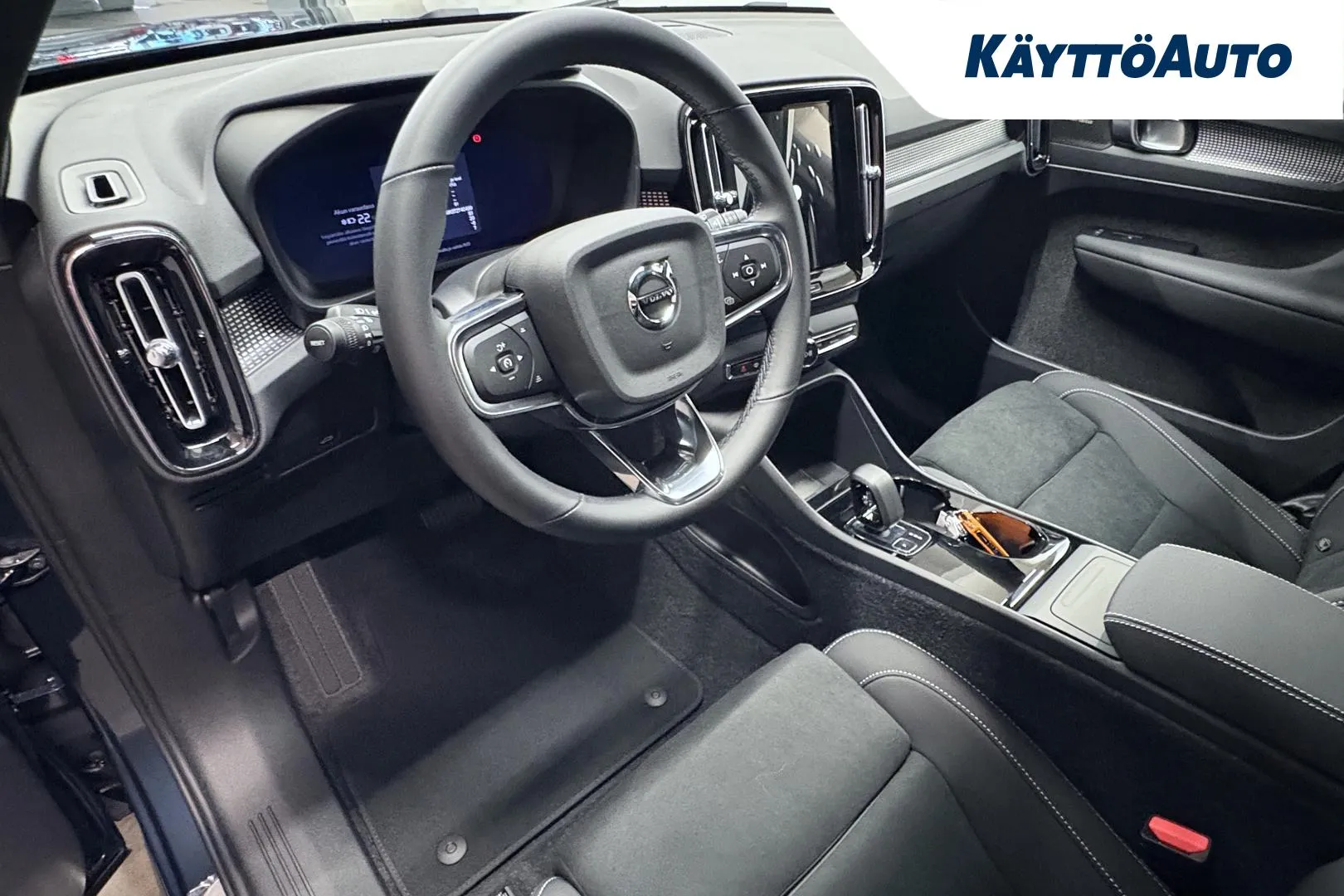 Volvo EX40 FSR-127 carousel image