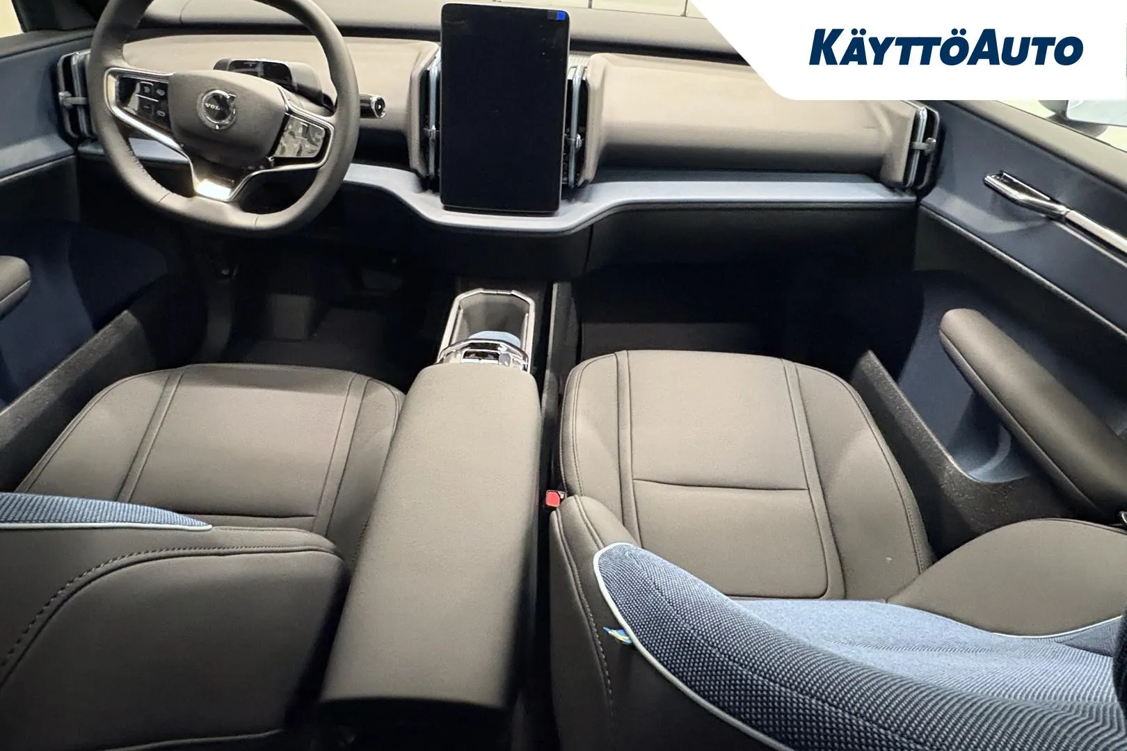 Volvo EX30 LTN-646 carousel image