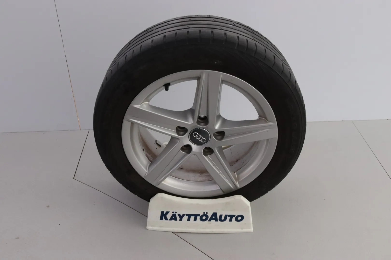 AUDI A3 UZS-775 carousel image