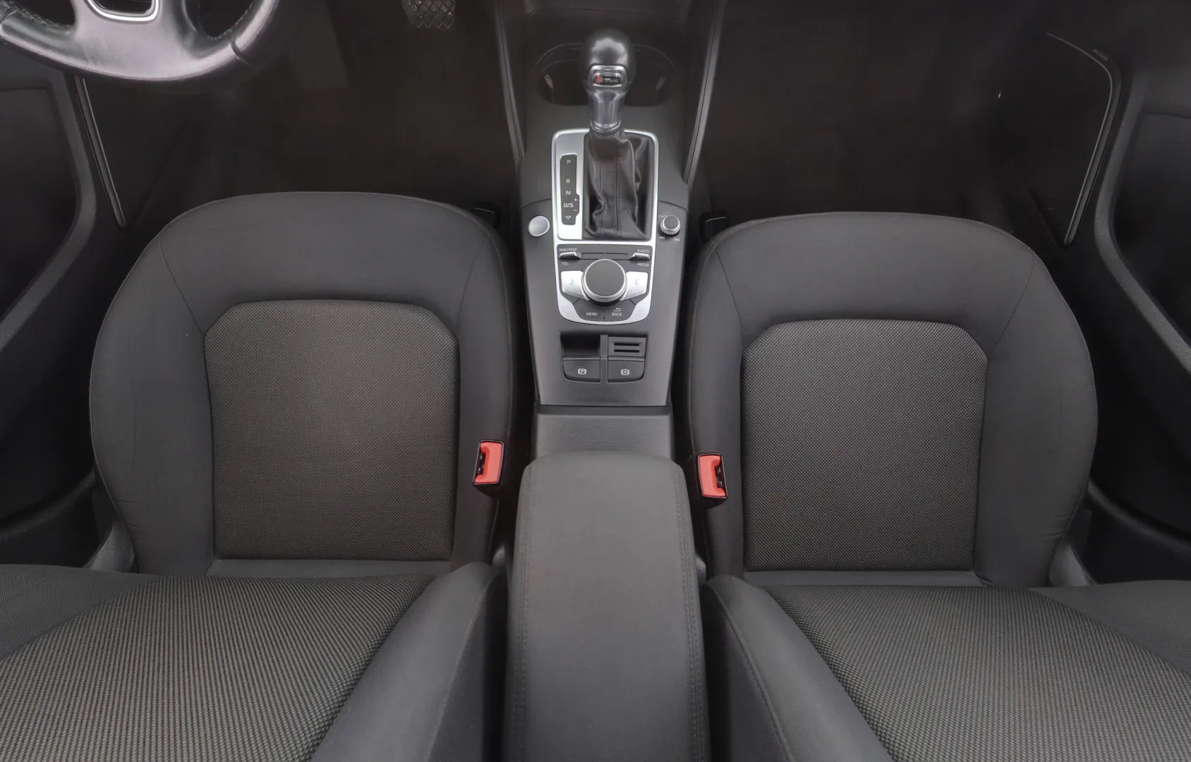 AUDI A3 UZS-775 carousel image