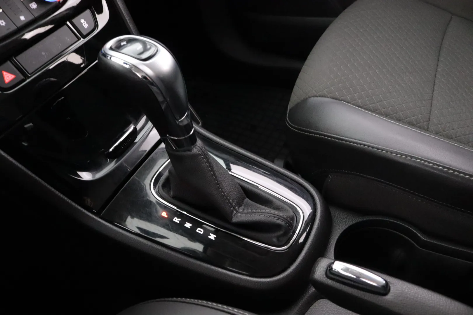 OPEL Mokka GMV-814 carousel image