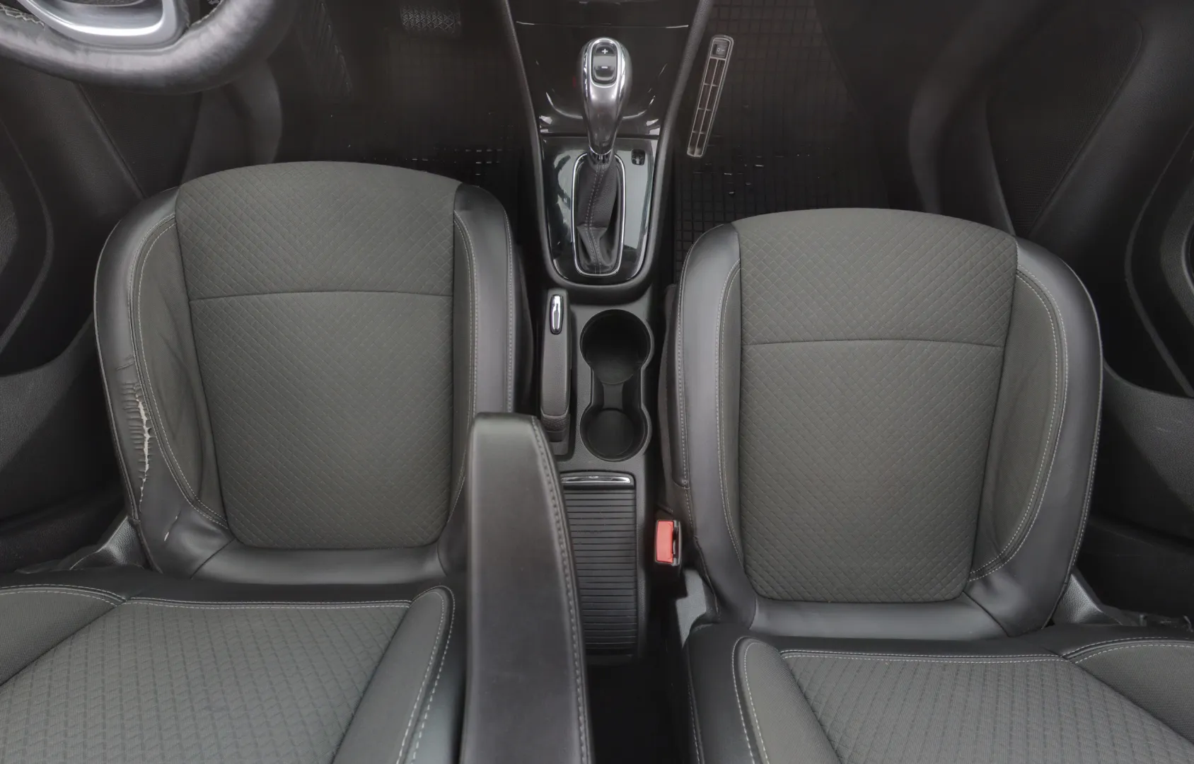 OPEL Mokka GMV-814 carousel image