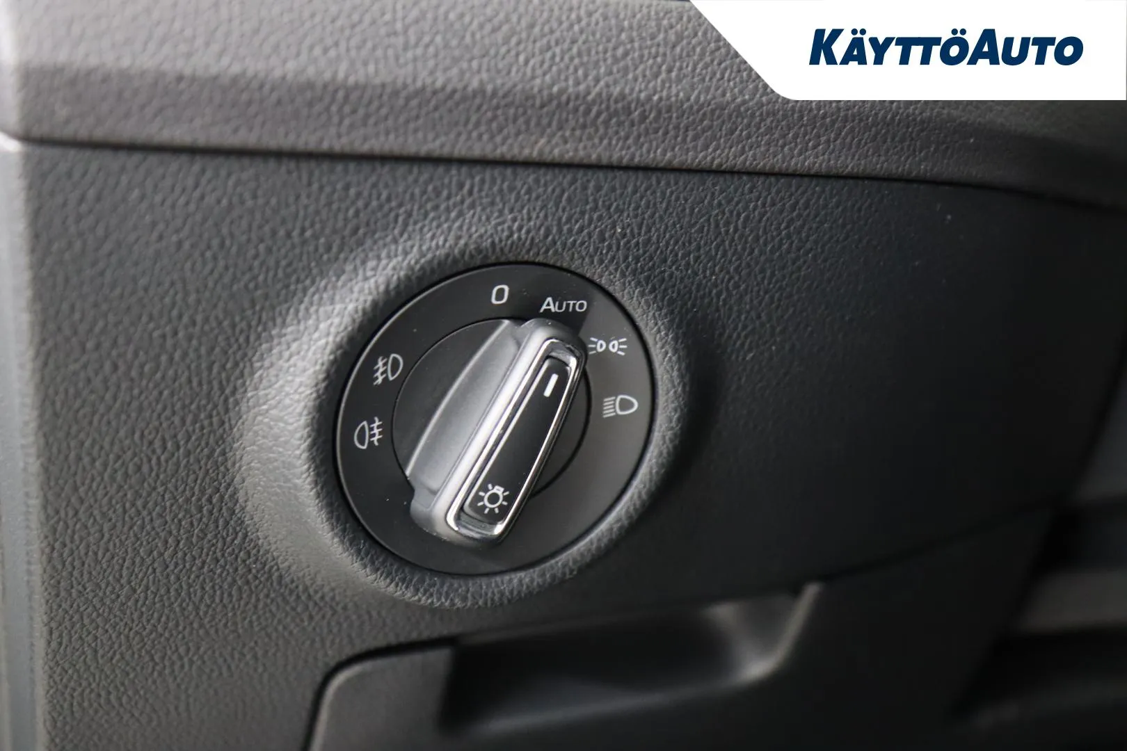 SKODA Superb XVV-455 carousel image