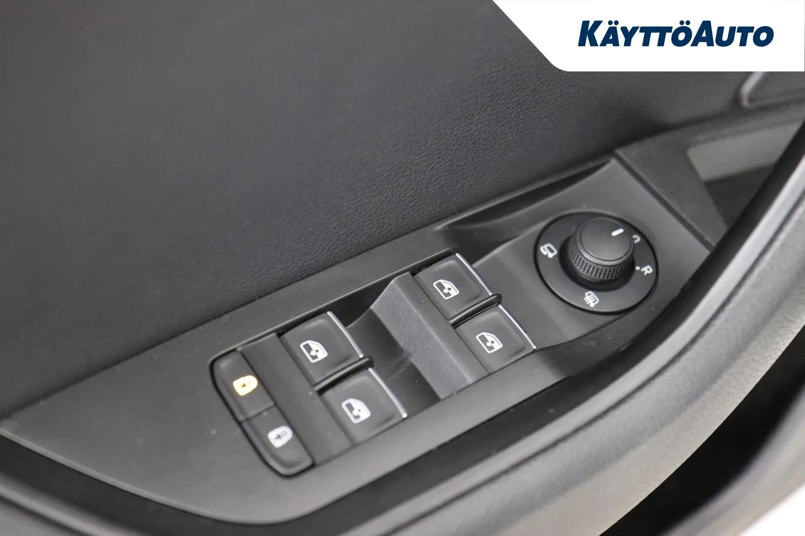 SKODA Superb XVV-455 carousel image