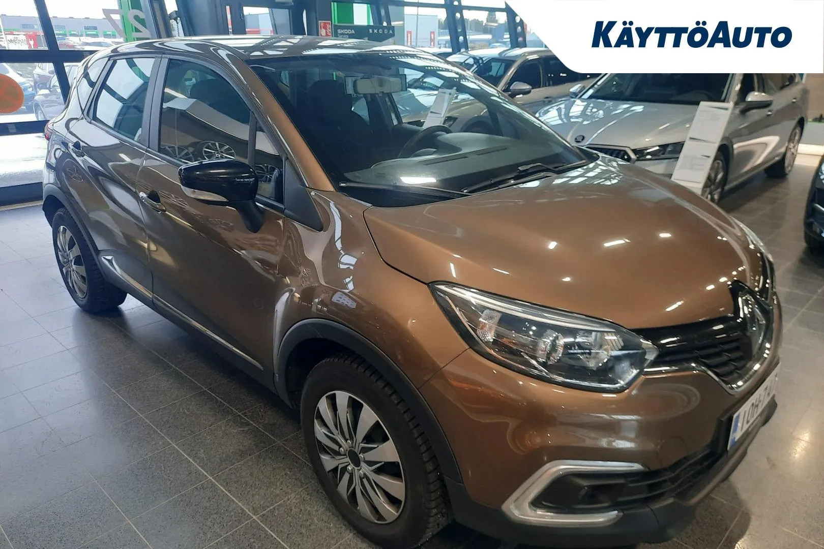 RENAULT Captur IOH-747 carousel image