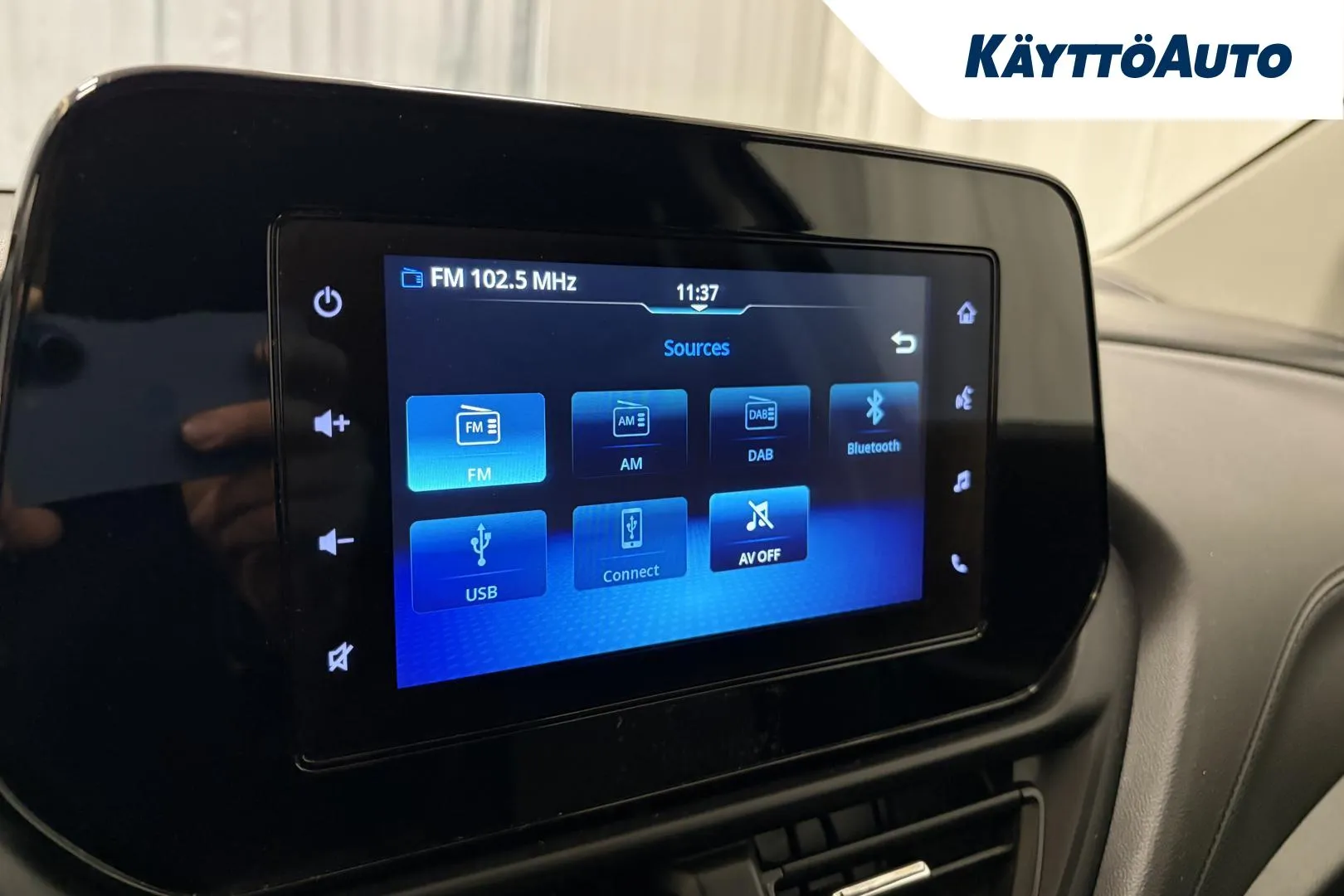 SUZUKI S-Cross YYE-968 carousel image