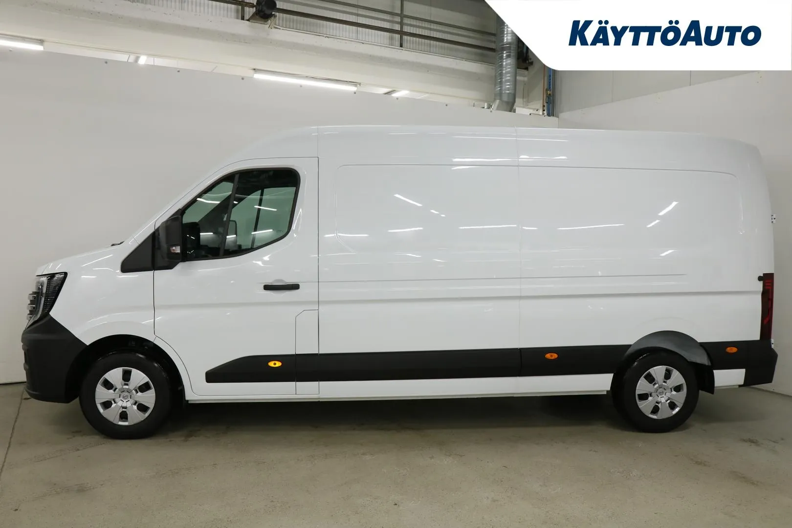 Nissan Interstar CSN-718 carousel image