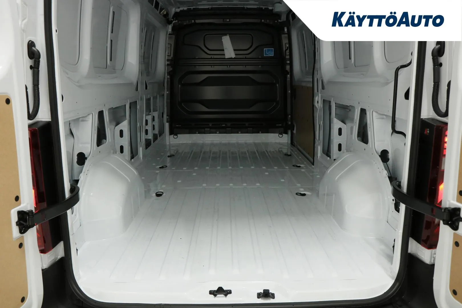 Nissan Interstar CSN-718 carousel image