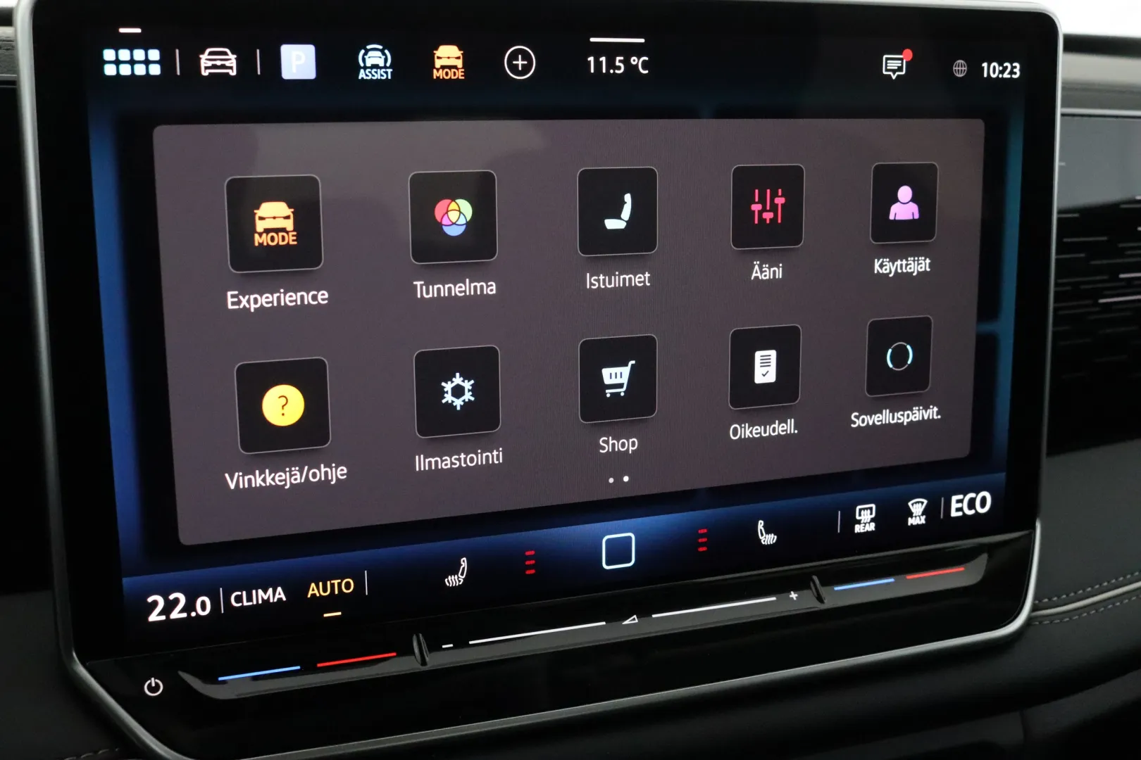 Volkswagen Tiguan KXM-945 carousel image