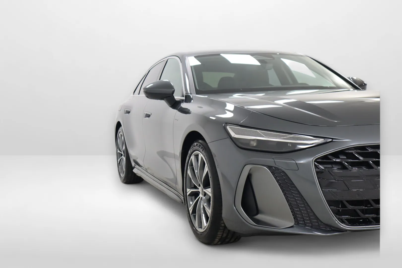 Audi A6 LTN-281 carousel image