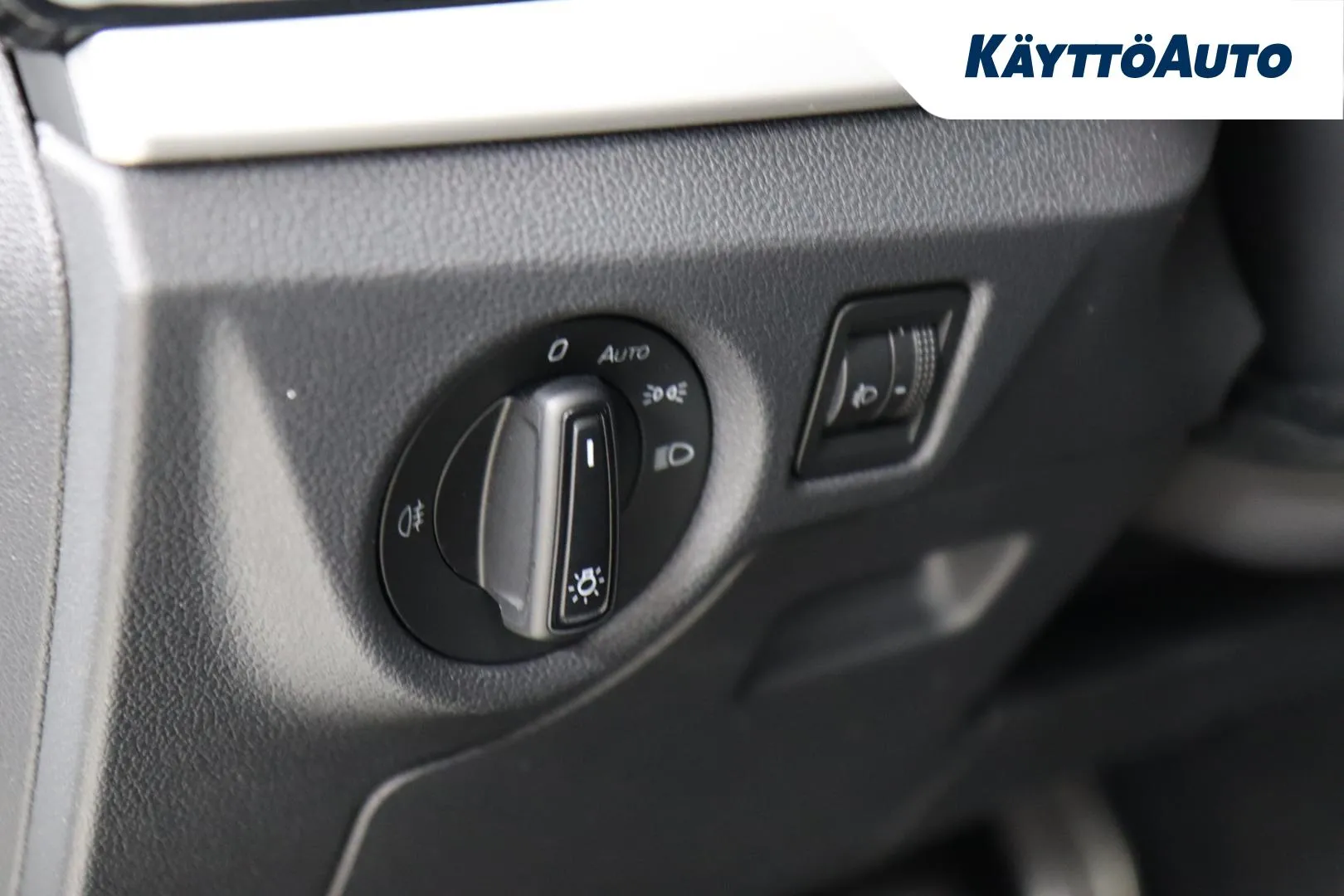 SKODA Kamiq OZA-245 carousel image