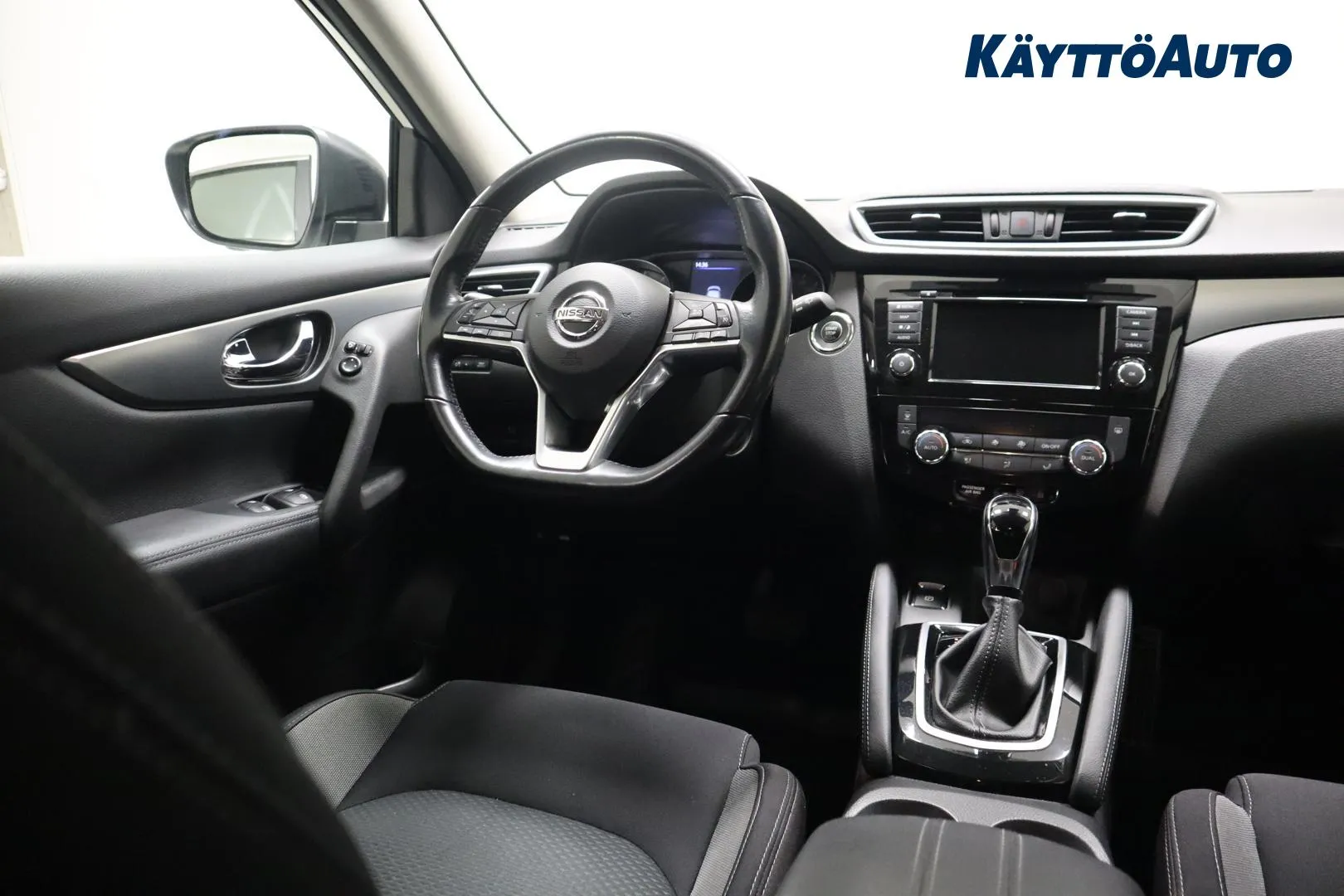 Nissan Qashqai MNX-907 carousel image