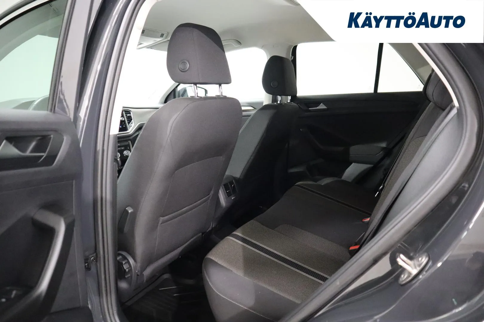 Volkswagen T-Roc YJY-537 carousel image