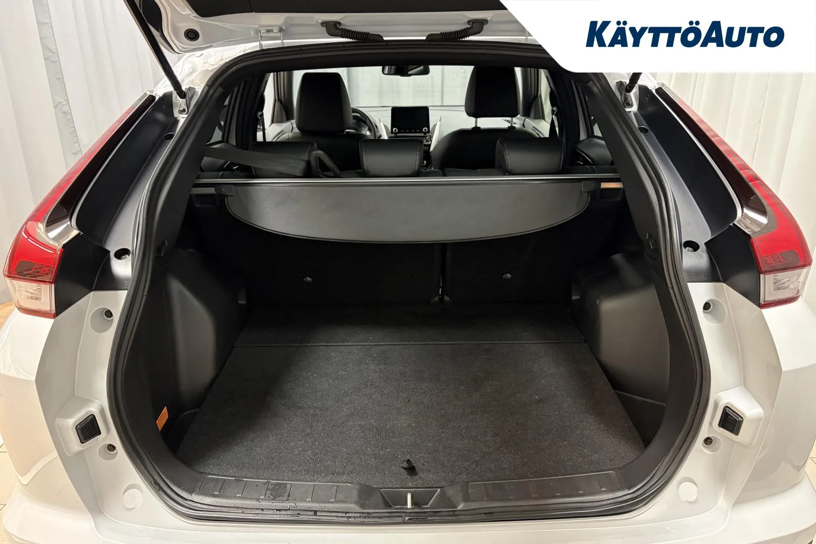 MITSUBISHI Eclipse Cross SPH-439 carousel image