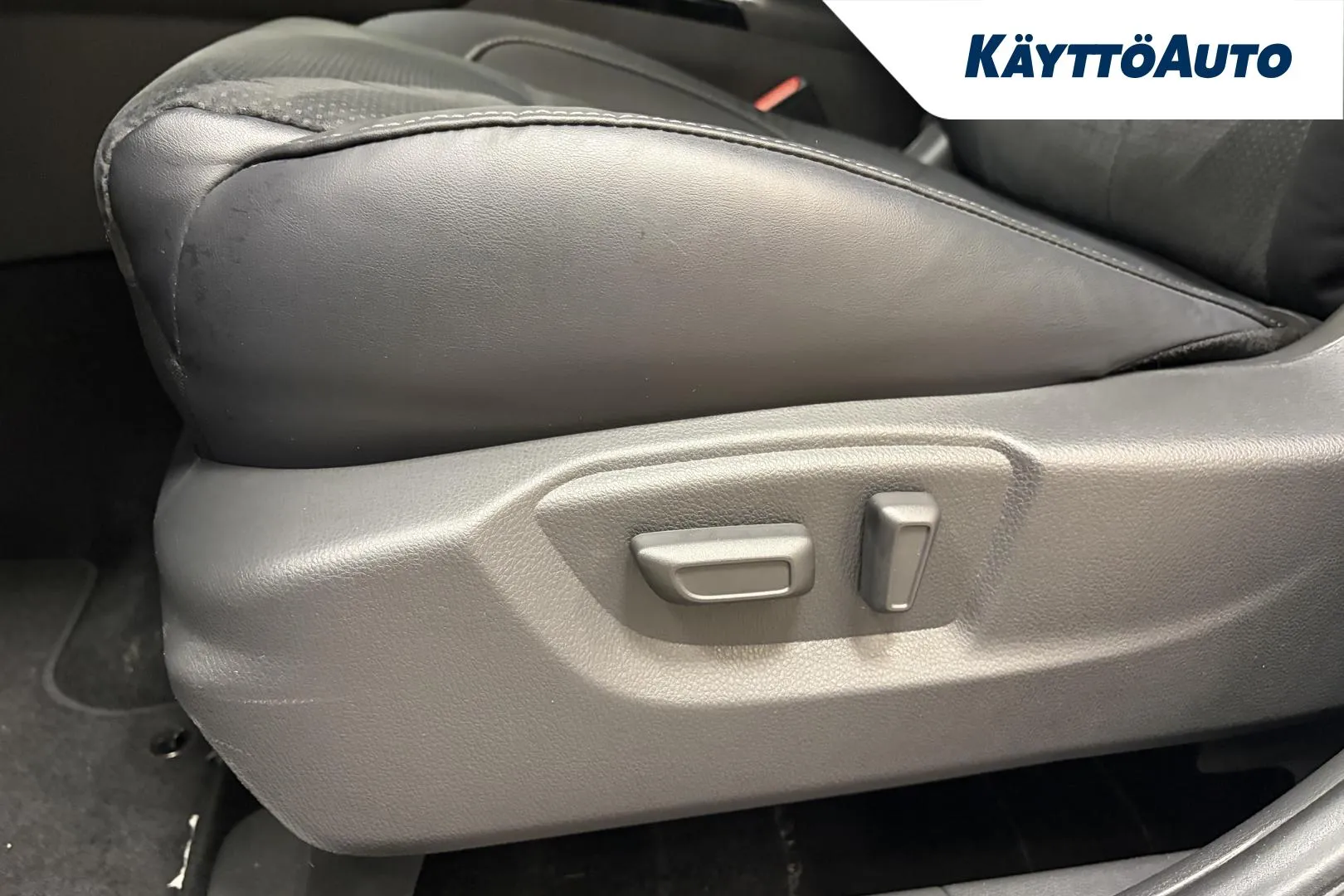 MITSUBISHI Eclipse Cross SPH-439 carousel image