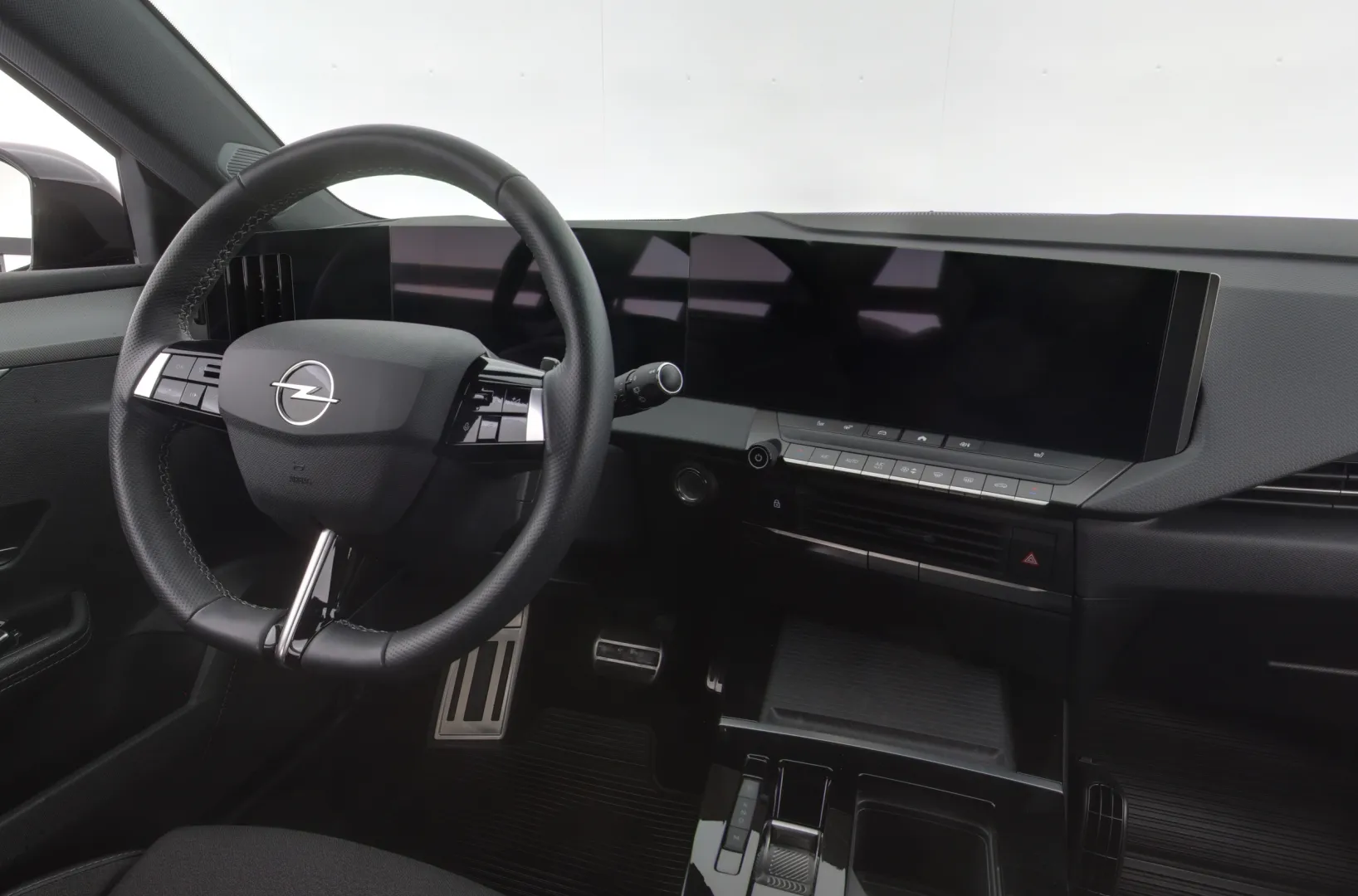 OPEL Astra CRJ-758 carousel image