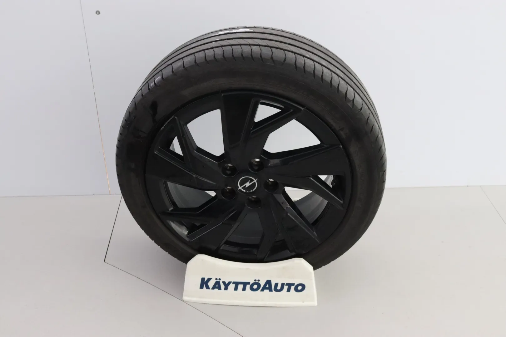 OPEL Astra CRJ-758 carousel image