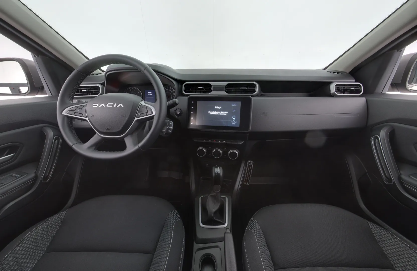 DACIA Duster FRJ-322 carousel image