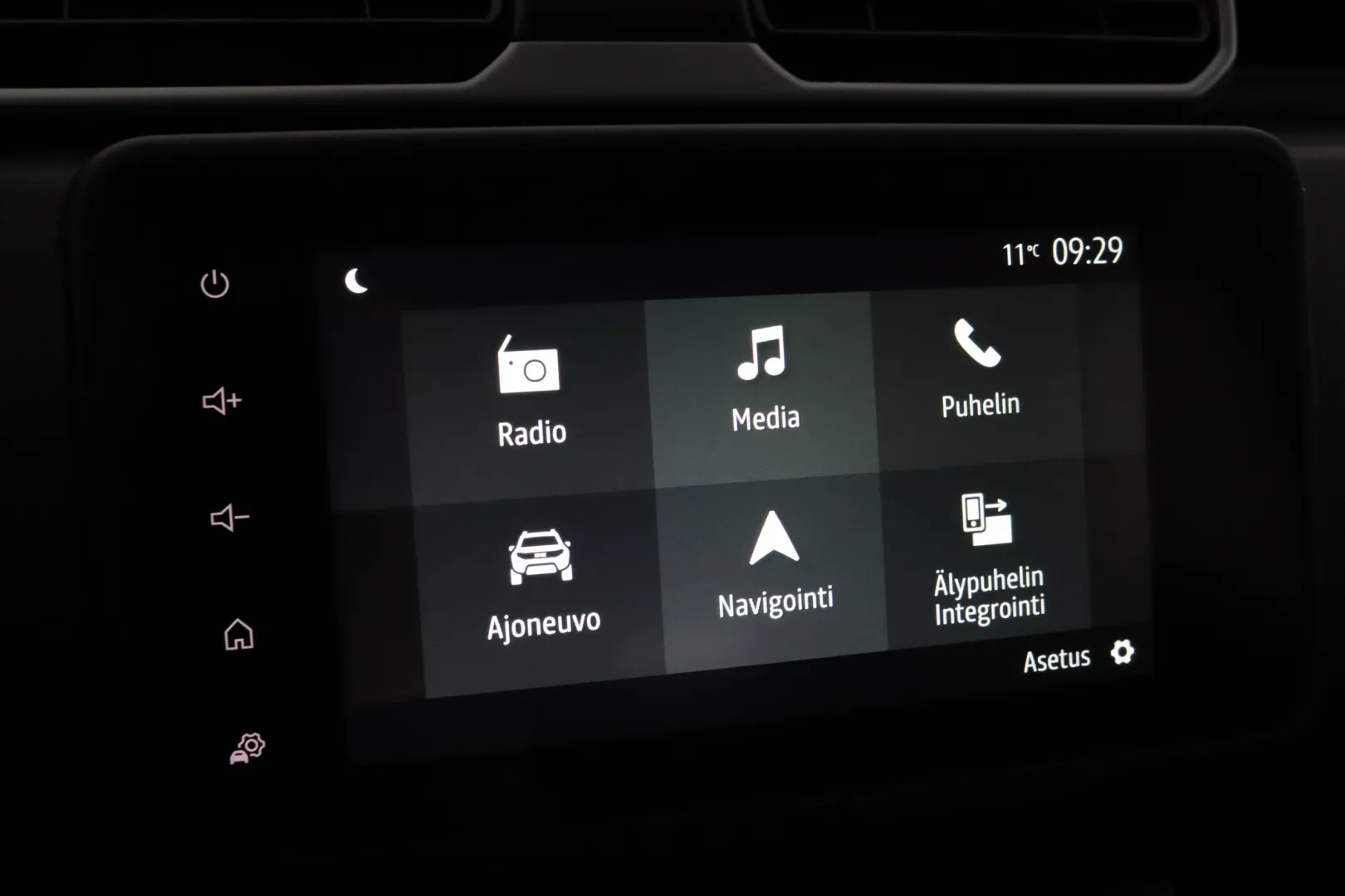 DACIA Duster FRJ-322 carousel image