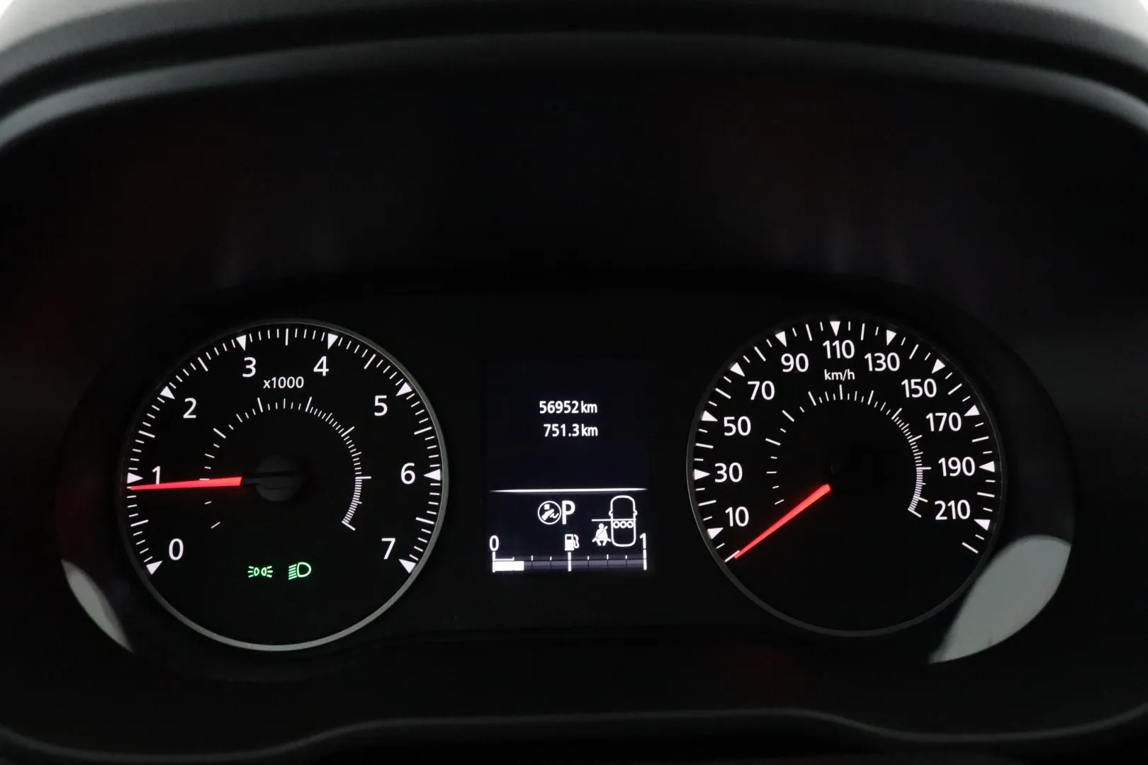 DACIA Duster FRJ-322 carousel image