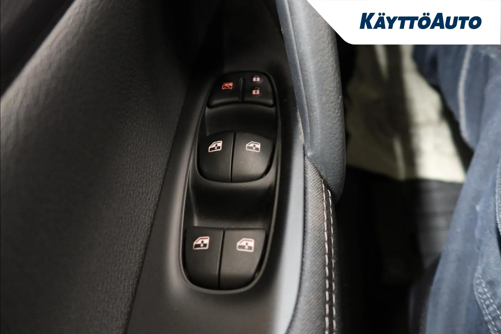 Nissan Qashqai BVK-512 carousel image