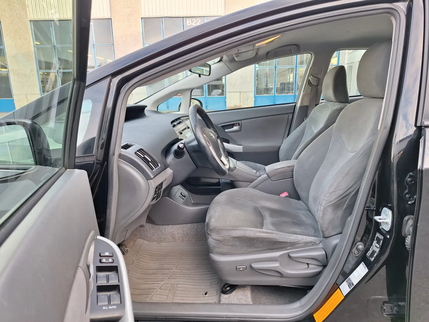 TOYOTA Prius FJO-541 carousel image