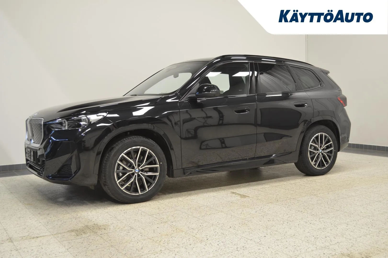 BMW iX1 LTL-101 carousel image