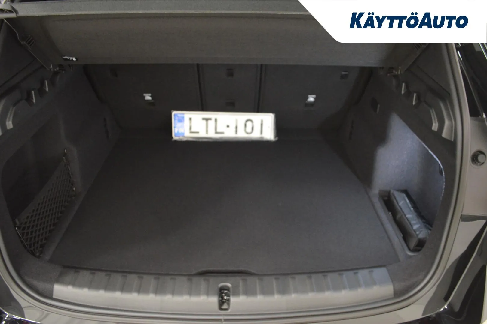 BMW iX1 LTL-101 carousel image