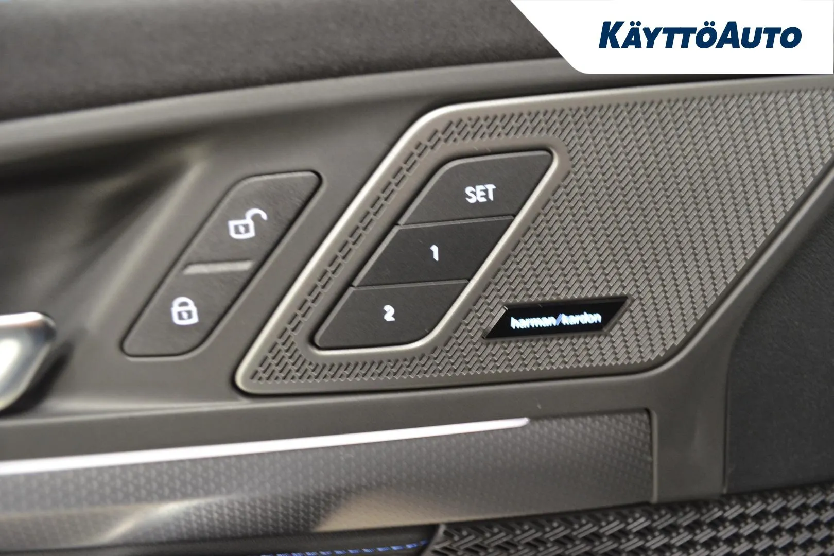 BMW iX1 LTL-101 carousel image