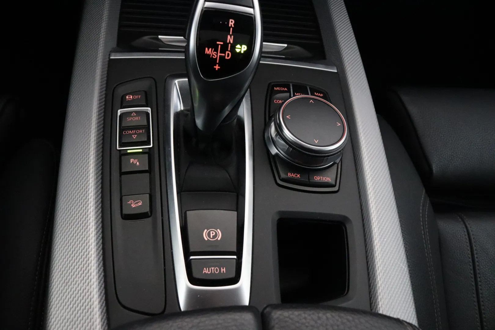 BMW X5 CNG-813 carousel image