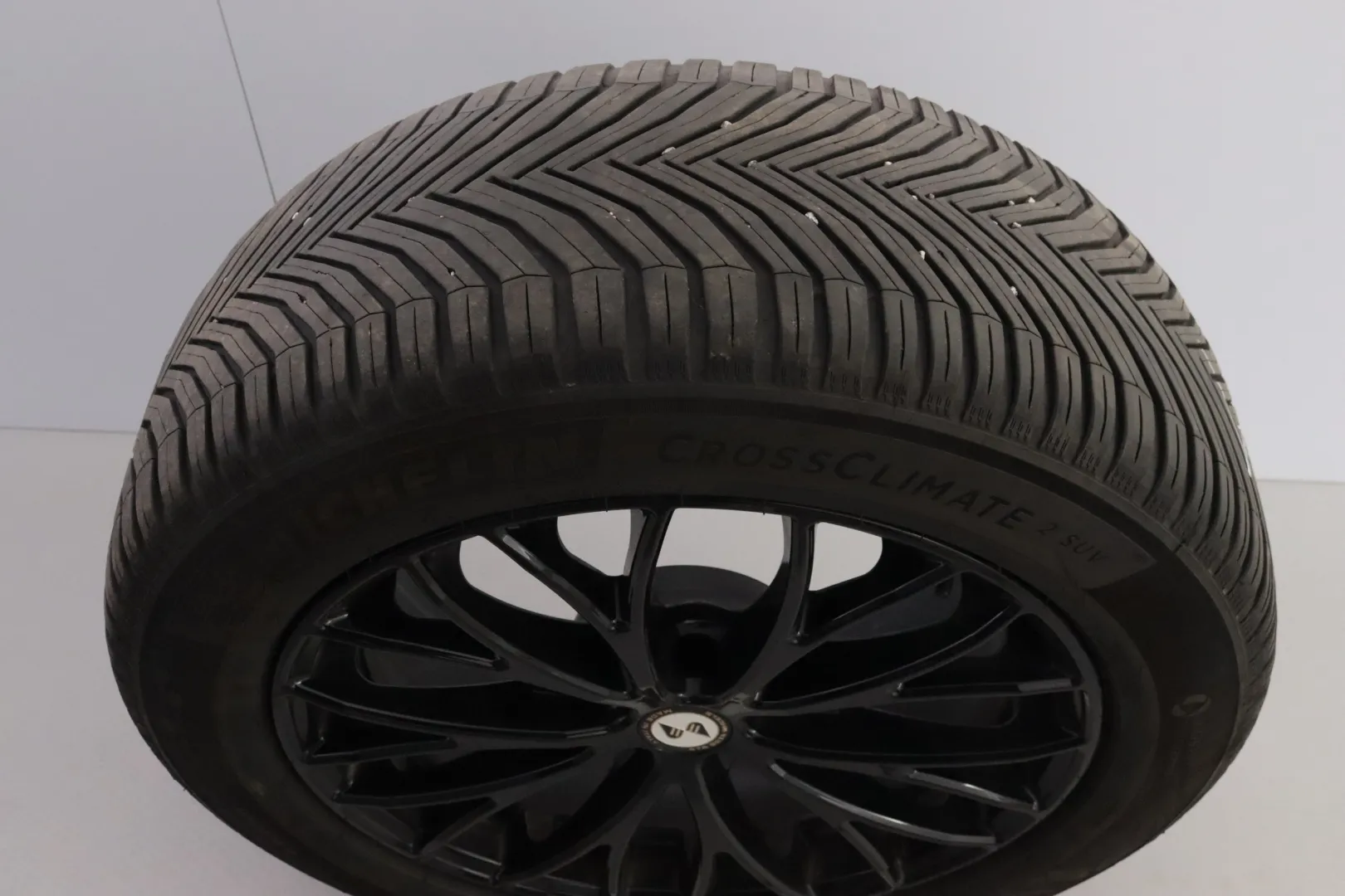 BMW X5 CNG-813 carousel image