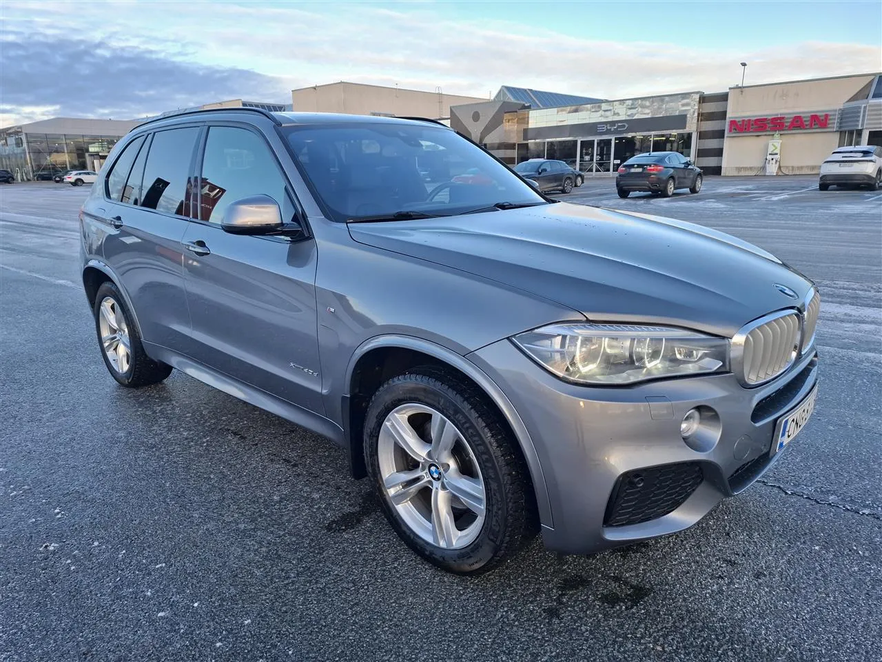 BMW X5 CNG-813 carousel image
