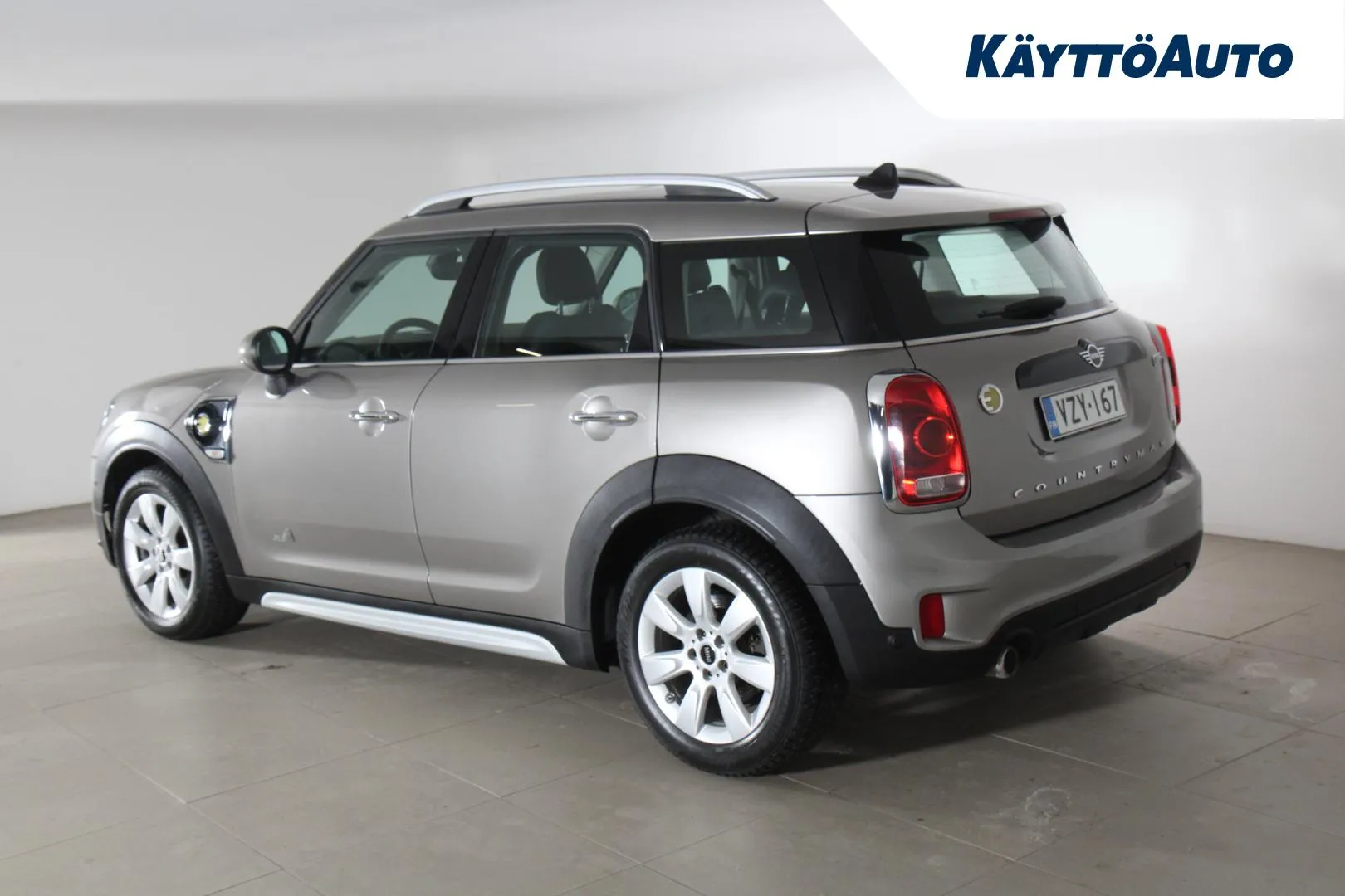MINI Countryman VZY-167 carousel image