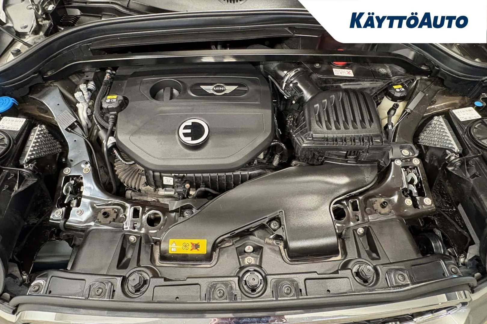 MINI Countryman VZY-167 carousel image