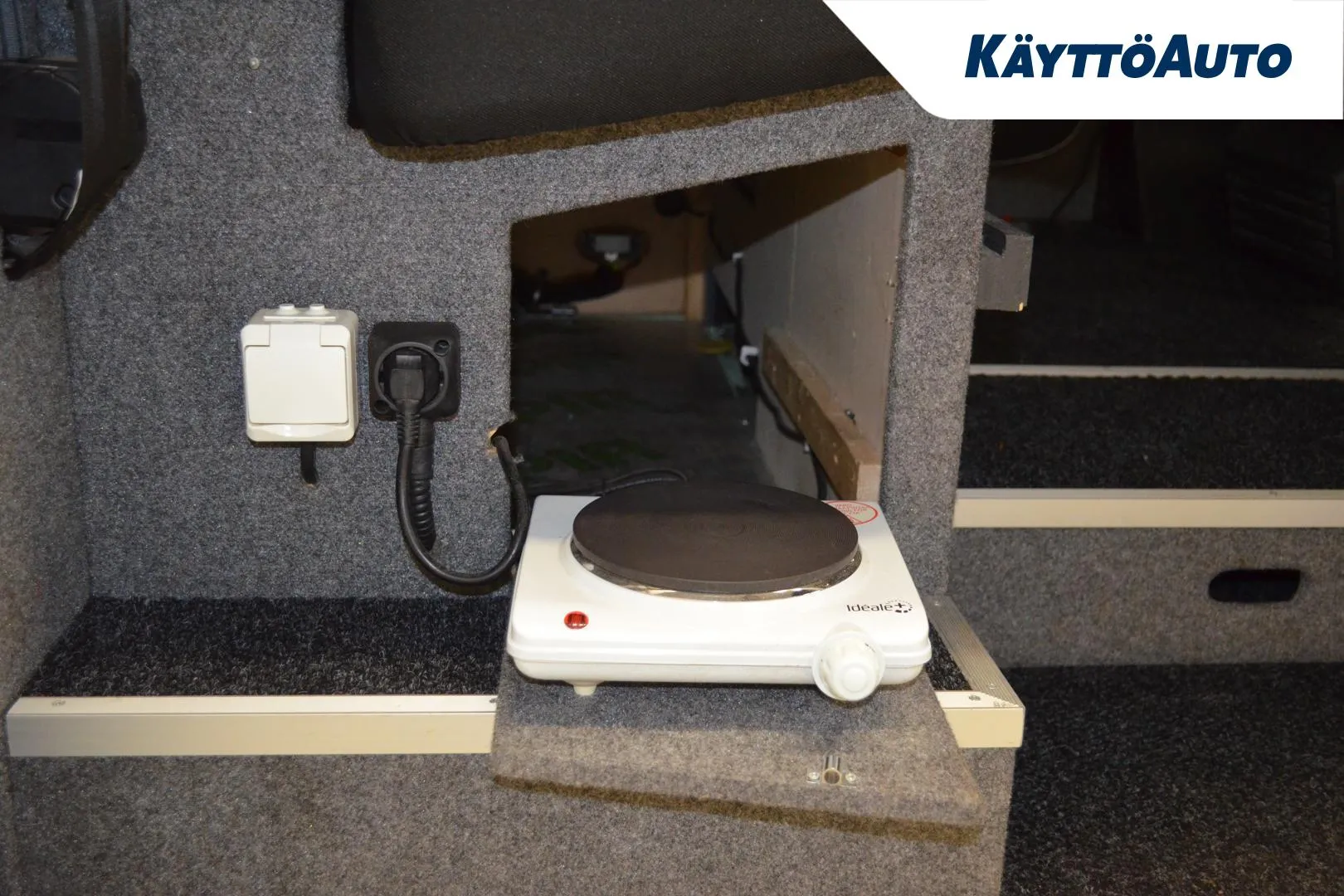 PEUGEOT BOXER ZLS-984 carousel image