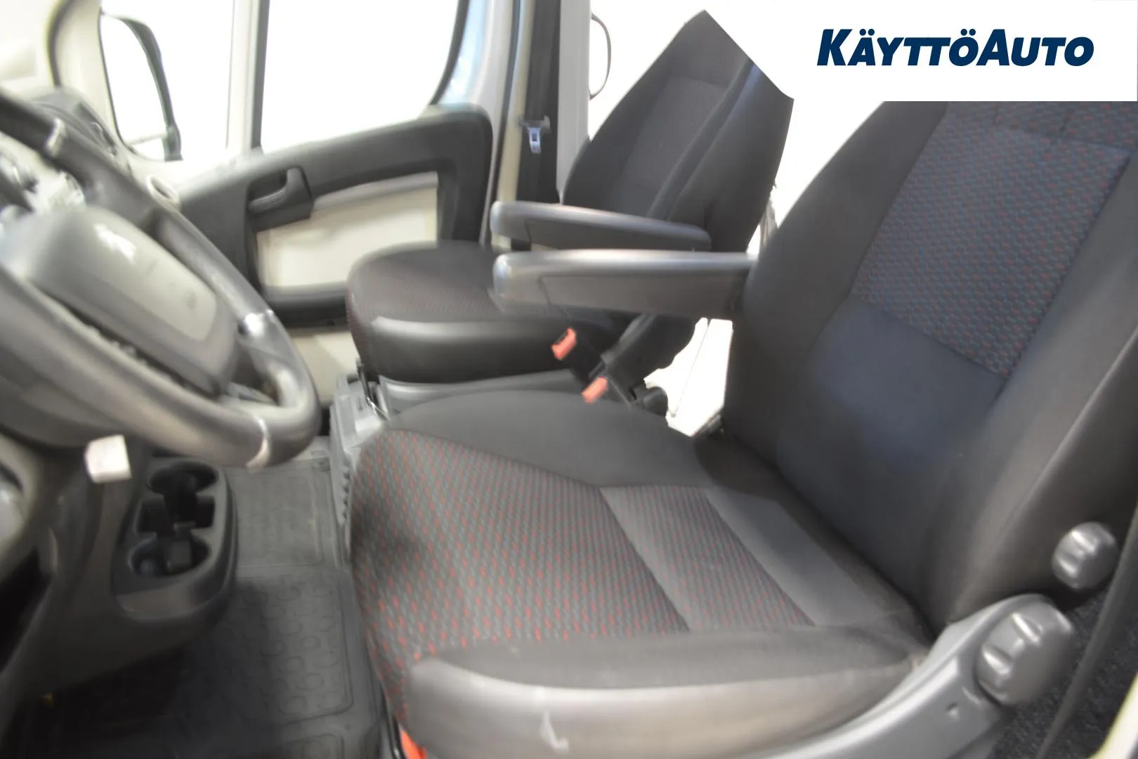 PEUGEOT BOXER ZLS-984 carousel image