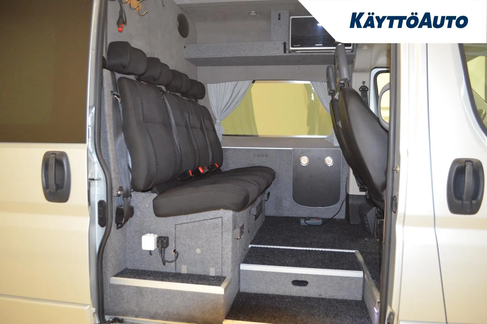 PEUGEOT BOXER ZLS-984 carousel image