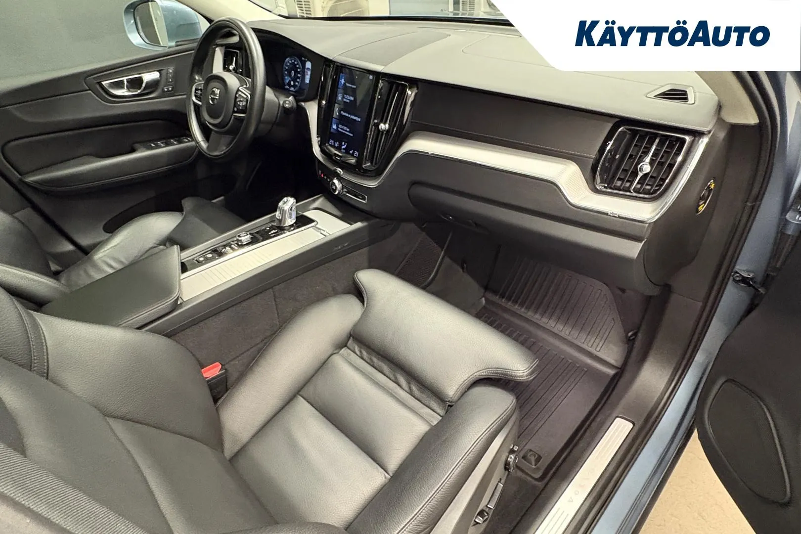 VOLVO XC60 IOP-248 carousel image