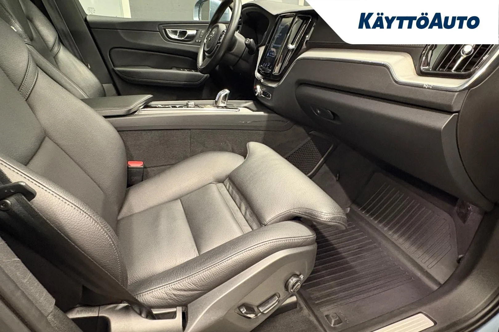 VOLVO XC60 IOP-248 carousel image