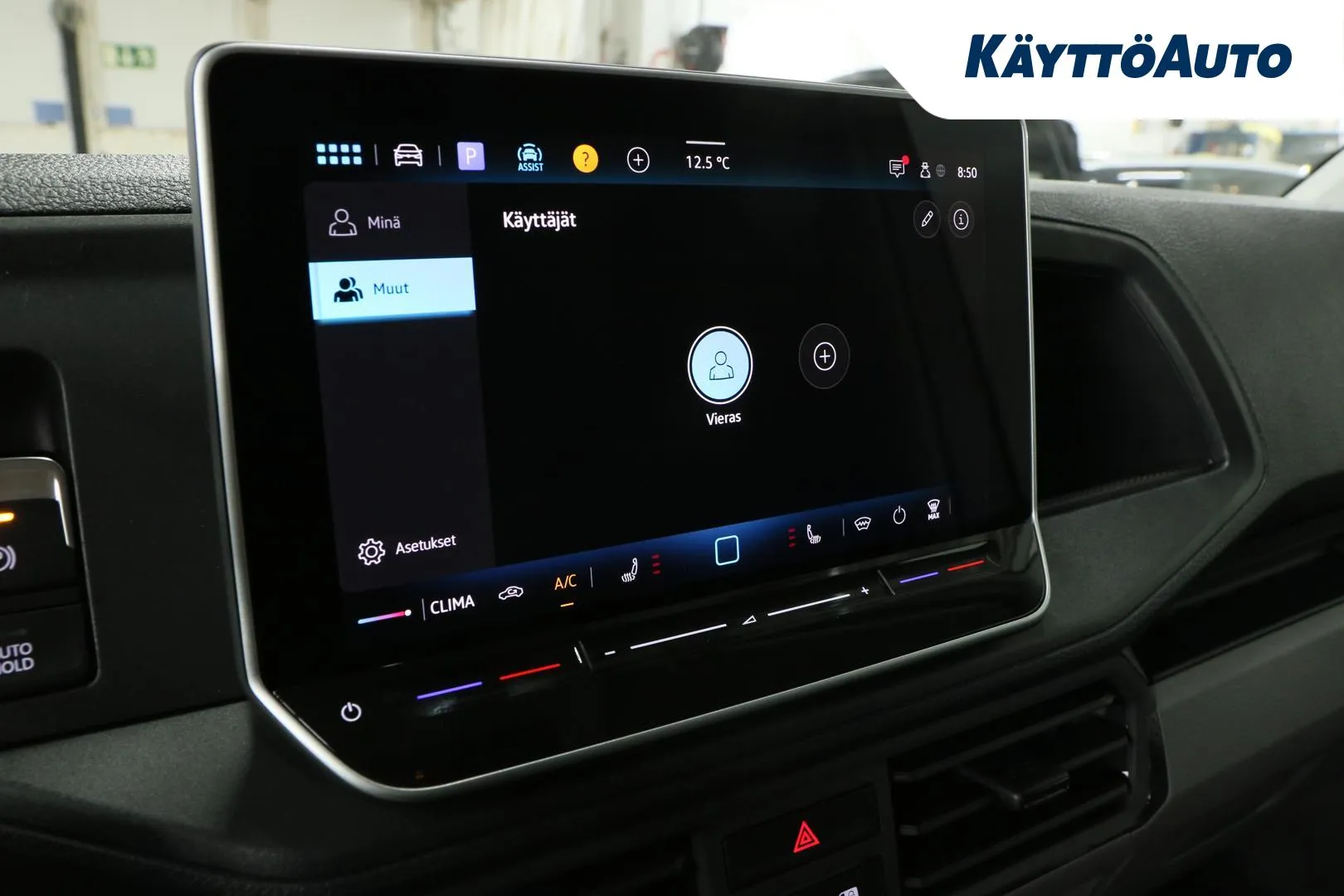 Volkswagen Crafter KXM-846 carousel image